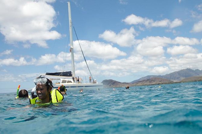 West Oahu Hawaiian Green Sea Turtle, Dolphin Snorkel Sail W Lunch - Activity Start Time