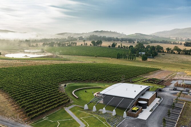 Winery Lunch by Helicopter to Levantine Hill in Yarra Valley
