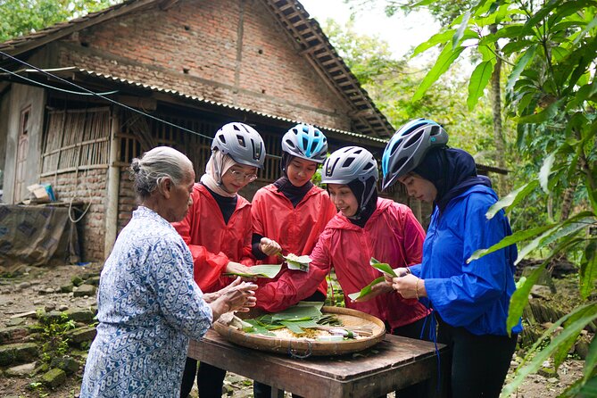 Yogyakarta Small-Group Countryside Cycle Tour With Snacks