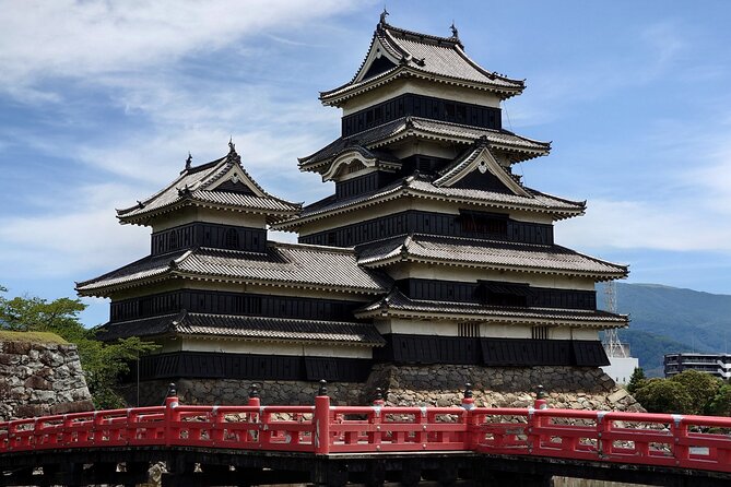1 Day Tour From Nagano to Matsumoto Castle and Narai-Juku - Matsumoto Castle Experience