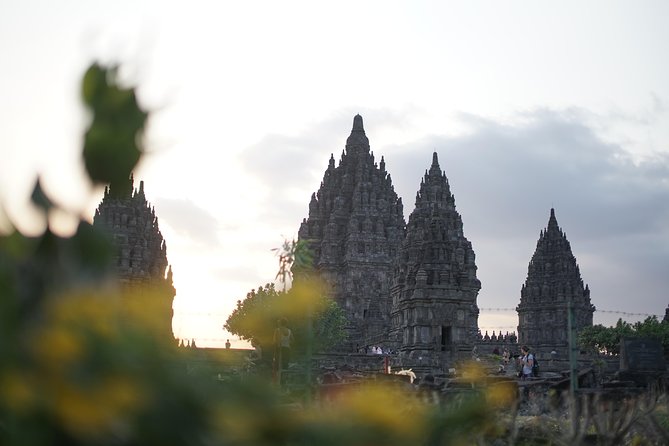 1 Day Yogyakarta Tour (Borobudur Temple, Merapi Lava Tour, Prambanan Temple) - Borobudur Temple Visit