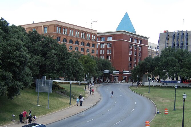 1-Hour JFK Assassination Walking Tour - Focus and Content