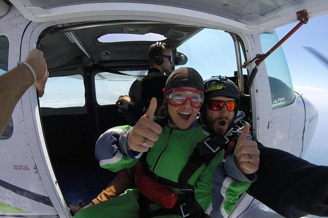 15,000ft Tandem Skydive in Bay of Plenty - Scenic Views and Landmarks