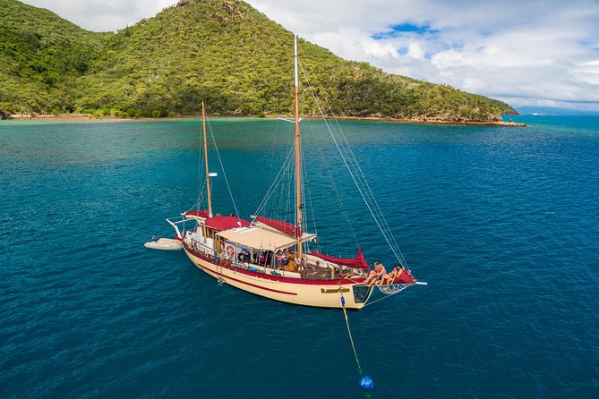 2-Day Whitsundays Sailing Adventure: Summertime - Booking Information