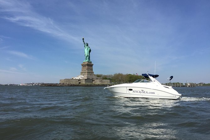 2-Hour Private Luxury Boat Tour in New York City - Customer Experience