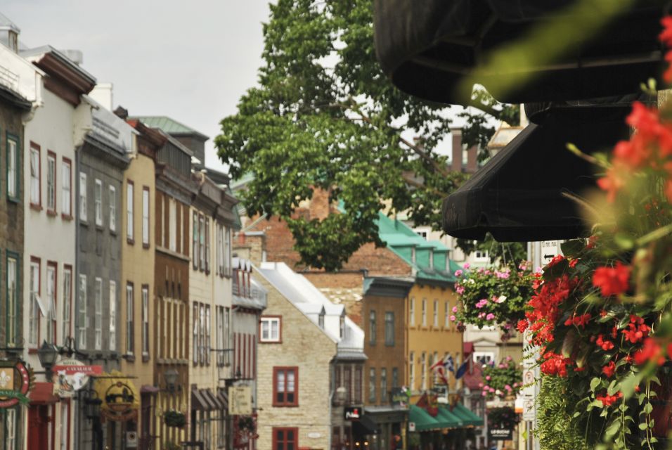 2-Hour Walk Through Québec City's History - Highlights of Old Québec Exploration