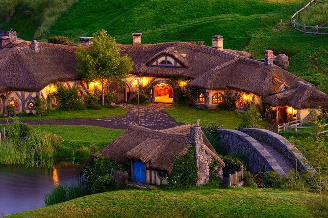 3-Day Hobbiton and Waitomo Tour From Auckland With Accommodation - Booking Information