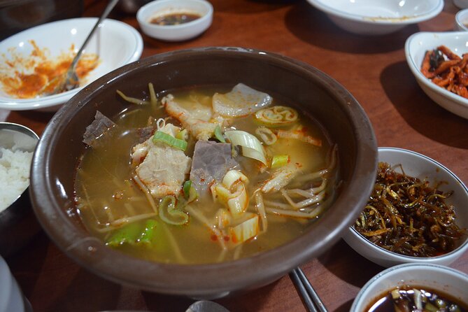 3-Hour Seoul Tasting Tour: Cityhall, Gwanghwamun & Jeongdong Area - Cultural Insights