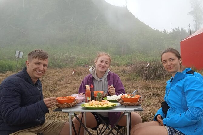 3D 2N Mount Rinjani Trekking Tour To Summit And Lake - Accommodation and Meals Included