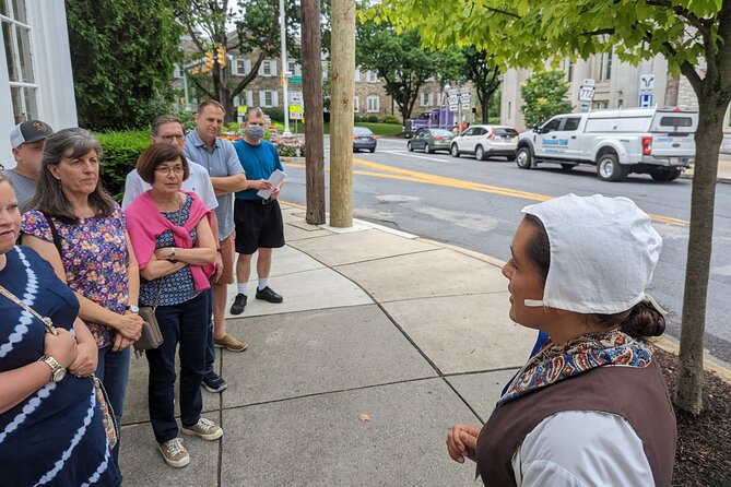 45-Minute Private Guided Historic Walking Tour in Lititz - Tour Guide Expertise