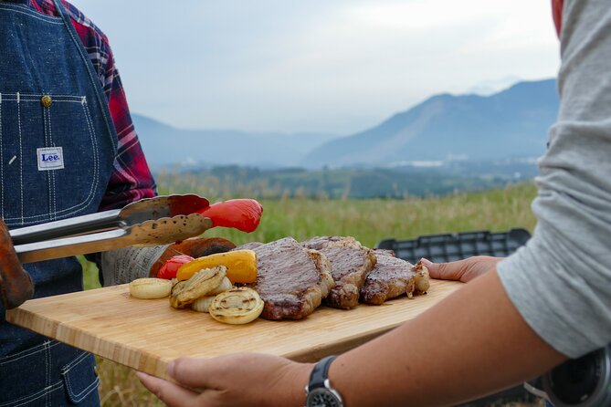 Aka Beef Barbecue" to Enjoy in the Superb View of Aso - Asos Captivating Views
