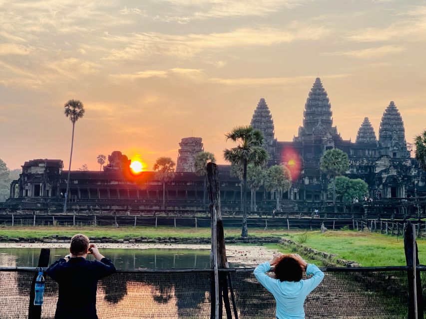 Angkor Wat Sunrise, Angkor Thom, Bayon, Ta Prohm Share Tour - Sunrise Angkor Wat Experience