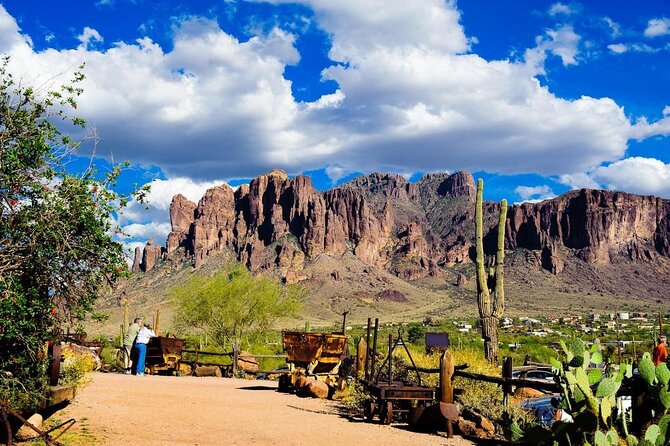 Apache Trail Tour: Superstition Mountains, Ghost Town, Cruise  - Phoenix - Reviews and Feedback