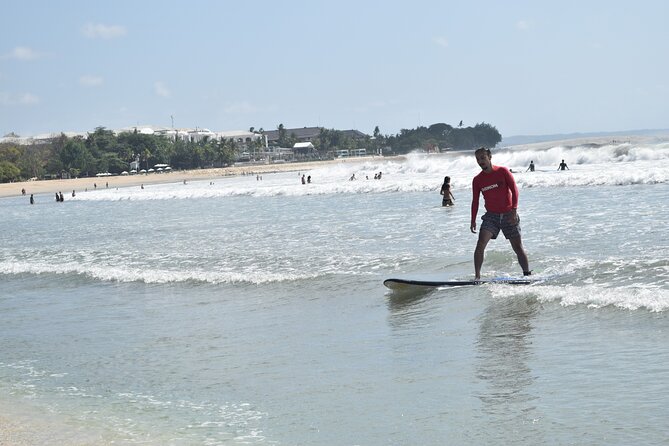 Bali Surf Lesson by Dekom - Instructor Qualifications