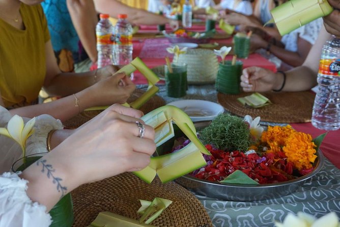 Balinese Traditional Food Cooking Class With Ubud Monkey Forest and SPA - Small Group Sizes for Personalized Attention