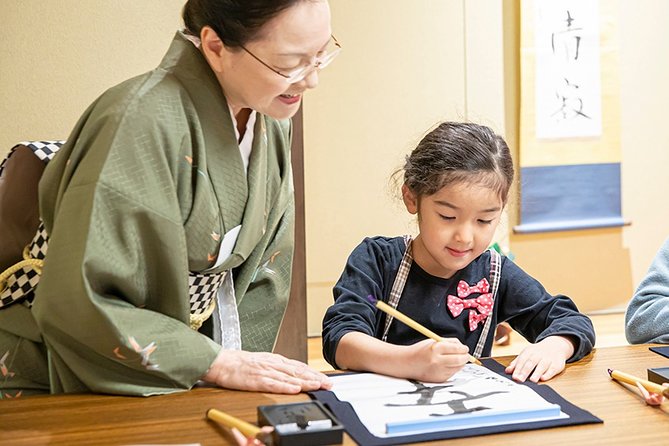 Calligraphy in Tokyo – Shodo Experience in Tokyo MAIKOYA - Discover Traditional Calligraphy Techniques