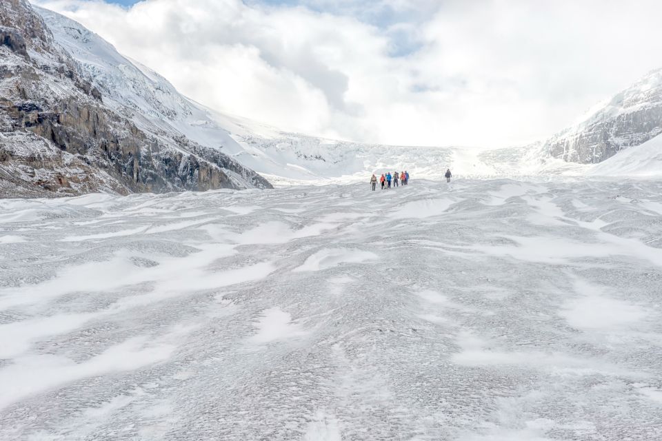 Canadian Rockies 7–Day National Parks Group Tour - Group Size and Private Tours