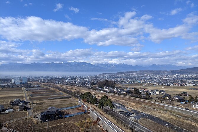 Castle Ruins Tour in Matsumoto With Wine Tasting and Lunch - Matsumoto Castle Exploration