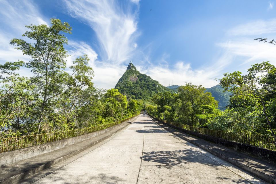 Corcovado, Sugarloaf Mountain, and Selarón Steps 6-Hour Tour - Multilingual Guides and Hotel Pickup