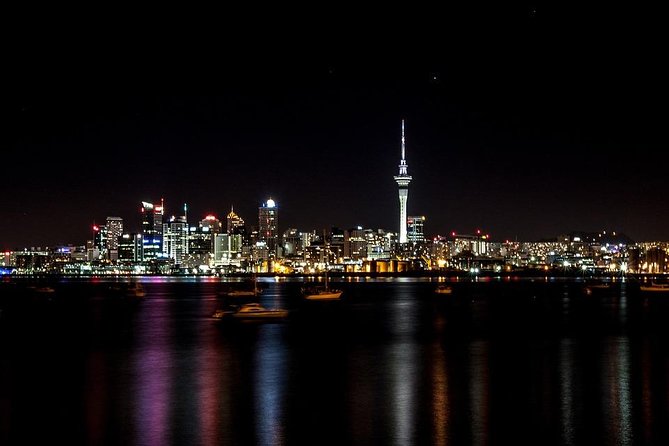 Departure Private Transfer Auckland City to Auckland Airport AKL by Sedan Car - Reliable and Punctual Service