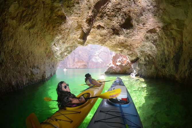 Emerald Cave Kayak Tour - Guide Expertise