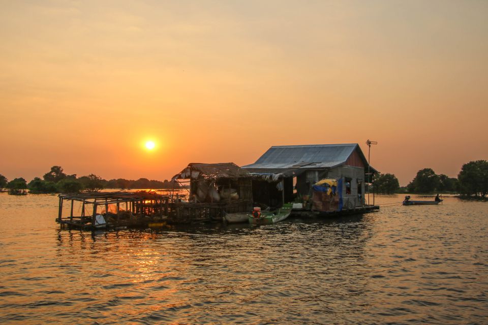 Floating Village and Tonlé Sap Sunset Tour - Activity Details