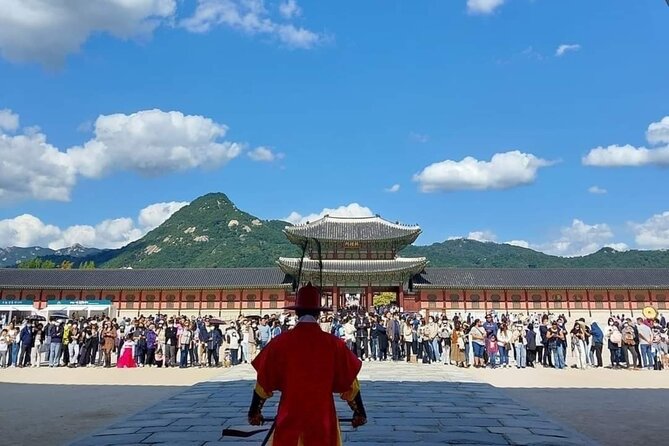 Free Lunch! Gyeongbok-gung Hanbok, Seochon Village, Tongin Market - Tongin Market Food Tour Highlights