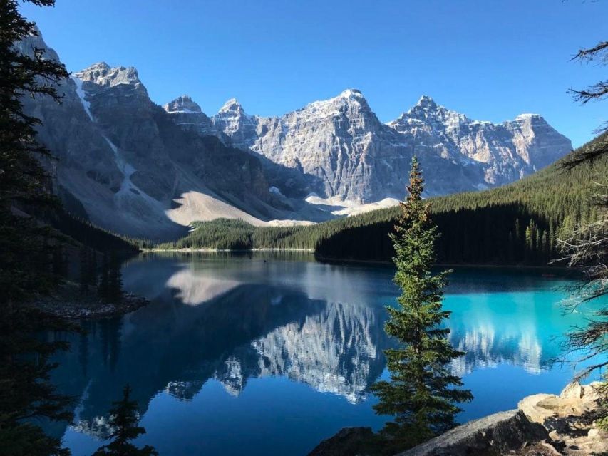 From Canmore/Banff: Sunrise at Moraine Lake - Guided Shuttle - Itinerary