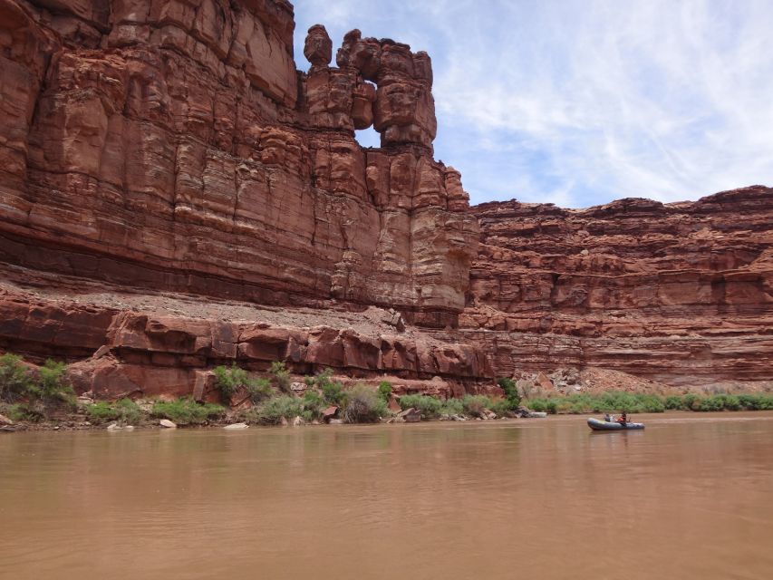 From Moab: Cataract Canyon Whitewater Rafting Experience - Activity Description