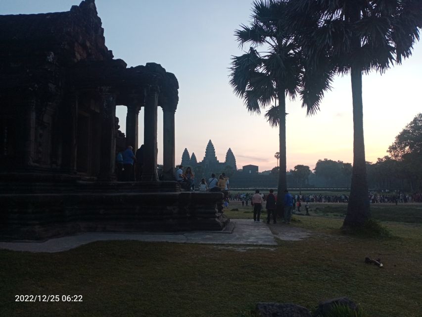 From Siem Reap: Angkor Wat Sunrise & Lost City Private Tour - Tour Highlights