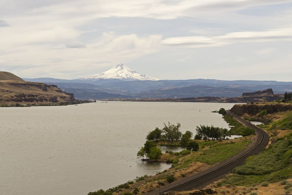 From Troutdale: Eagle Creek Gorge Helicopter Tour - Tour Group Size and Departure Point