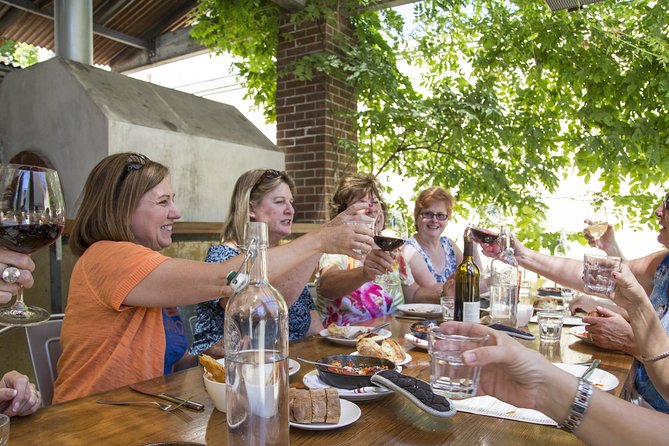 Healdsburg Small-Group Food and Wine Walking Tour - Tour Experience