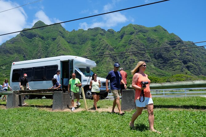 Hidden Gems of Oahu Circle Island Tour With Byodo in Temple - Traveler Reviews and Ratings