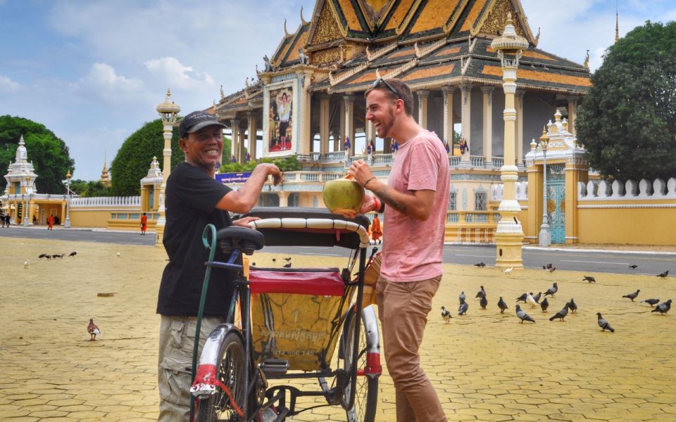 Hidden Phnom Penh City Guided Tour, Royal Palace, Wat Phnom - Tour Highlights