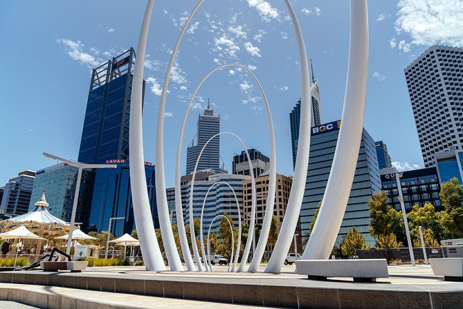 Highlights & Hidden Gems With Locals: Best of Perth Private Tour - Engaging Conversations and Refreshments