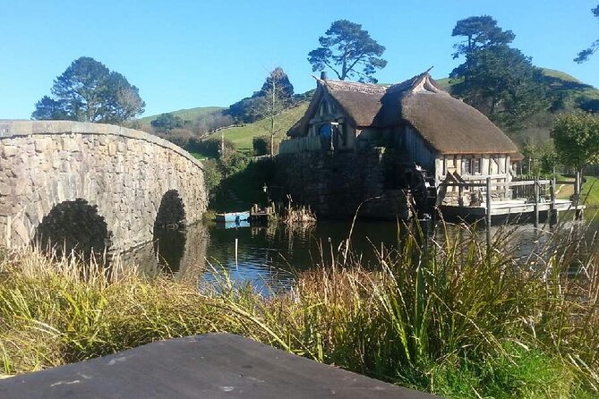 Hobbiton and Spellbound Tour (Glowworm Cave at Waitomo) - Booking Options