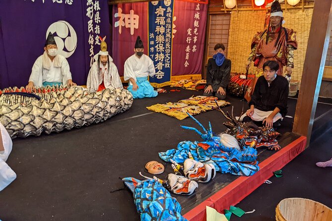 Iwami Kagura Viewing and Mini-experience - Traditional Performances
