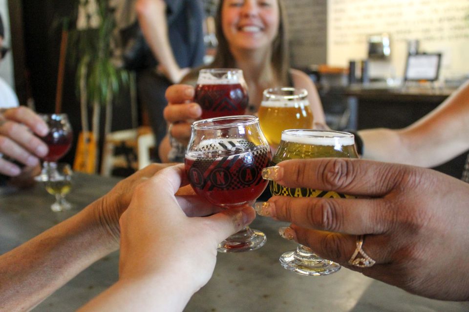 Kelowna: Walking Food Tour With 7 Tastings & 4 Drinks - Highlights of the Tour