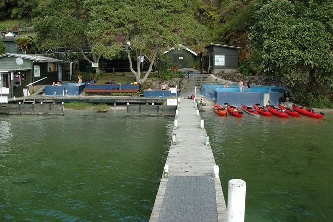 Lake Rotoiti Guided Hot Pools Kayak Trip - Inclusions and Experience
