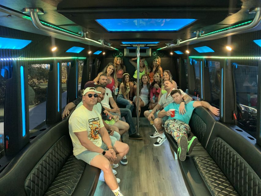 Las Vegas Airport: Party Bus 1-Way Transfer - Experience