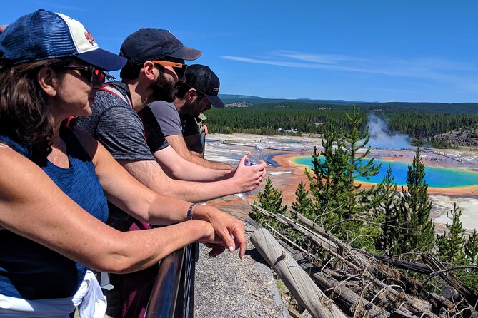 Lower Loop Van Tour From West Yellowstone: Grand Prismatic and Old Faithful - Traveler Experience
