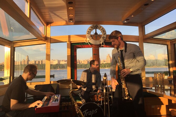 Manhattan Evening Jazz Cruise - Traveler Engagement