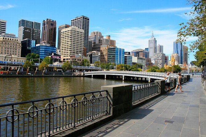 Melbourne City Highlights Walking Tour - Flinders Street Station