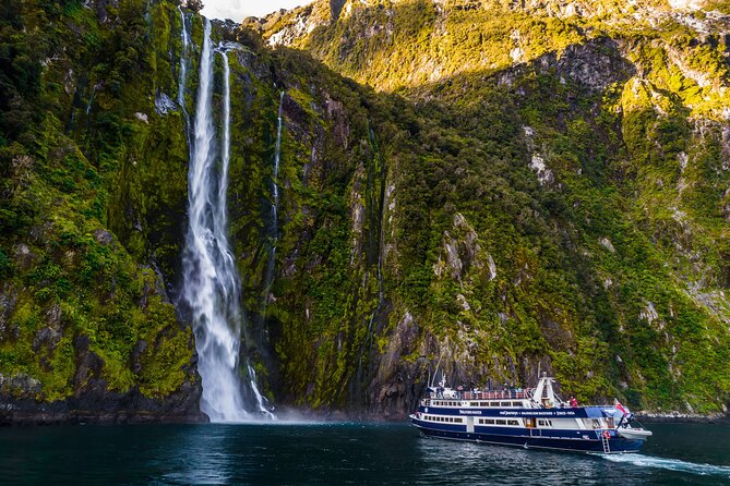 Milford Sound Cruise - RealNZ - Inclusions and Logistics