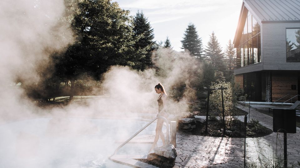 Mont-Saint-Hilaire: Nordic Spa Thermal Experience - Host Information and Assistance