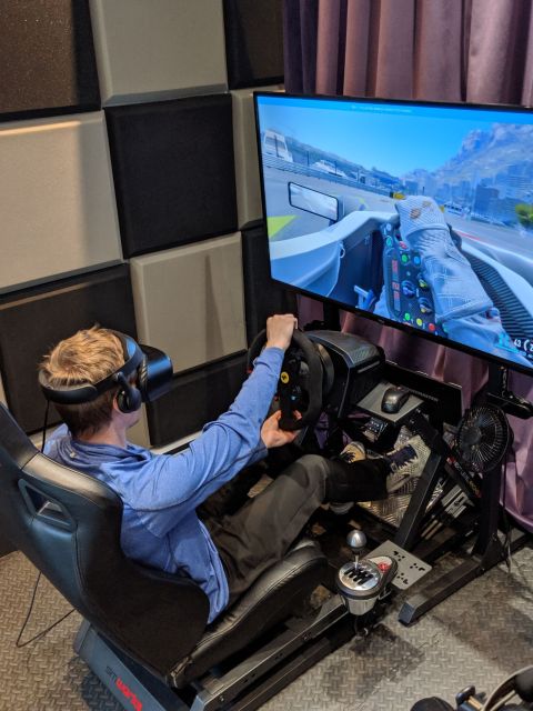 Mont Tremblant: Virtual Reality Car Racing : 15 Mins - Duration and Availability