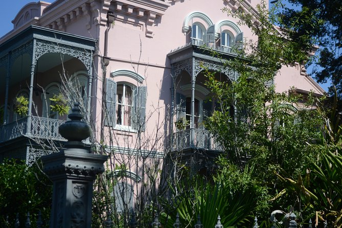 New Orleans French Quarter and Garden District Bike Tour - Meeting Details
