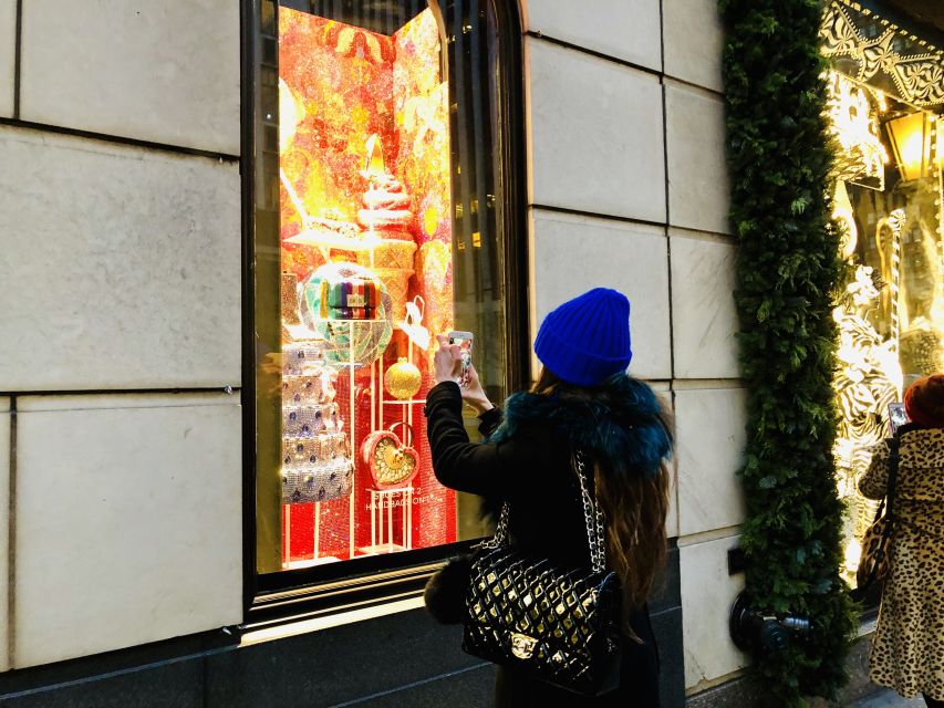 New York Holiday Lights and Movie Sites Bus Tour - Experience Highlights