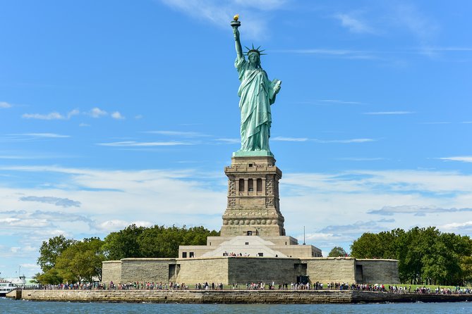 New York Private Boat Charter (Up to 6 Passengers) - Meeting Point and Pickup Details