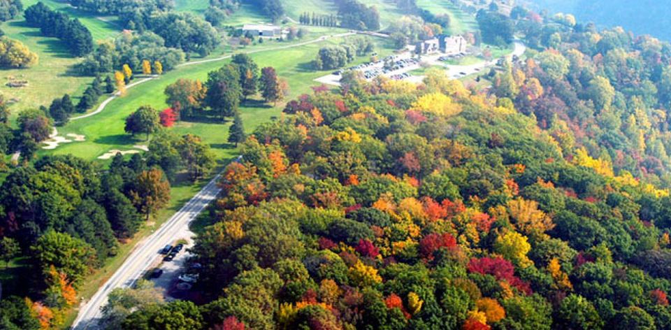 Niagara Falls Tour From Toronto With Niagara Skywheel - Location and Accessibility